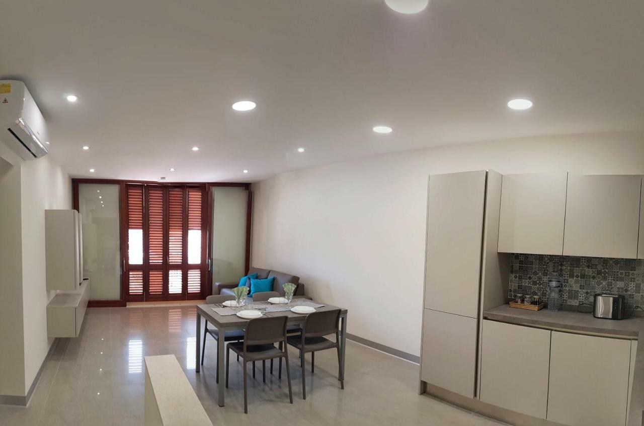 Fort Cambray Apartment With Spectacular Sea Views Mgarr Zewnętrze zdjęcie